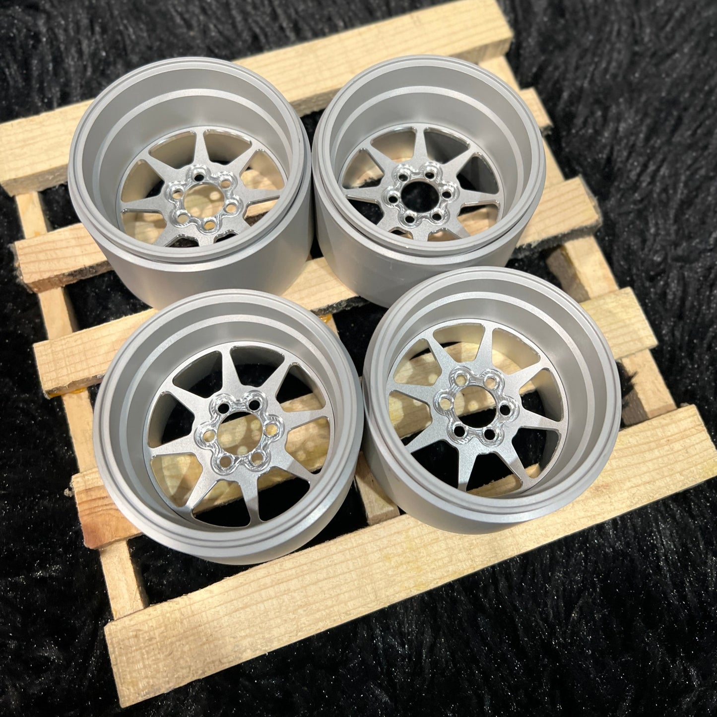 RCF1 - Rear lock wheels