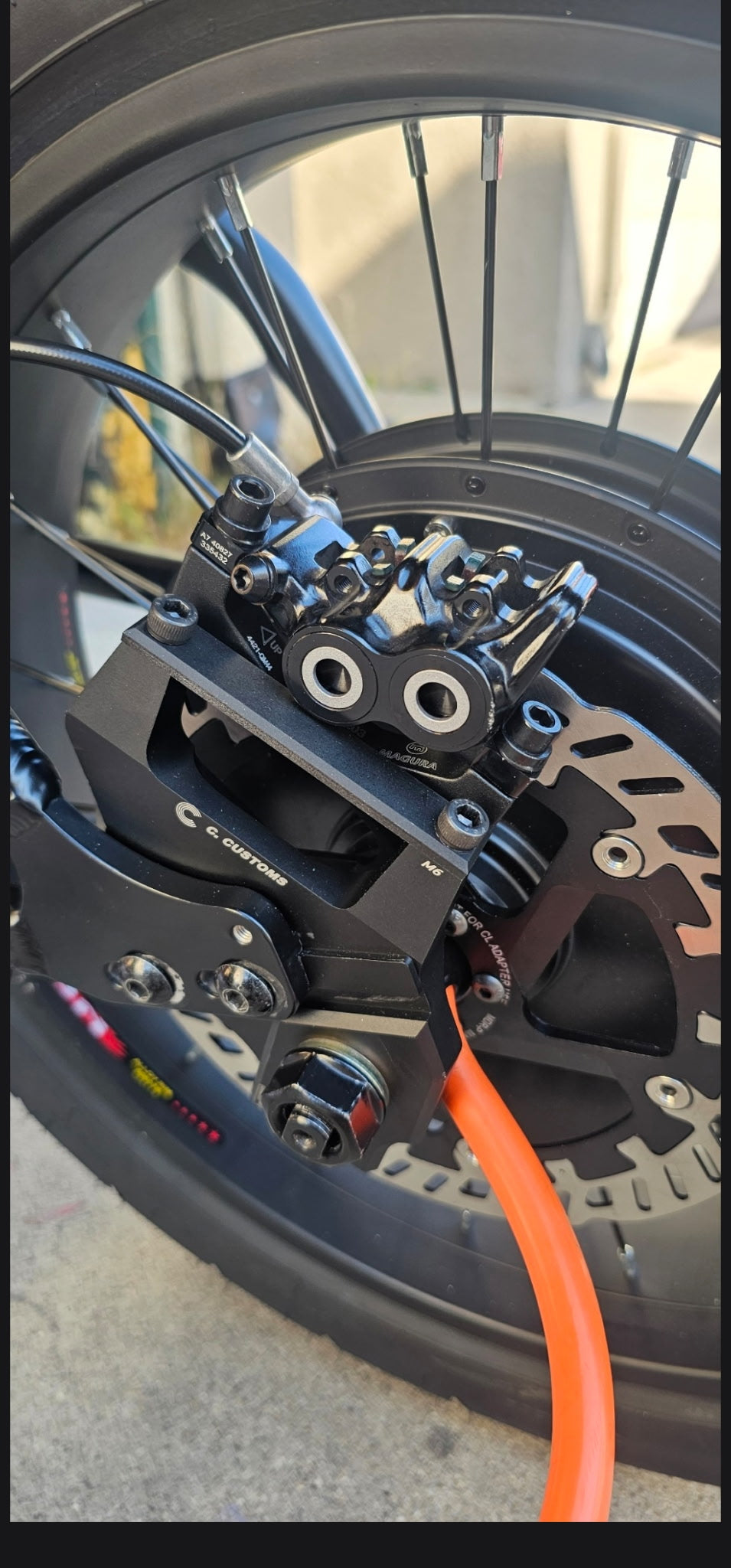 Soportes de motor - Modelos Super73 ZX / S / R - ANODIZADO NEGRO