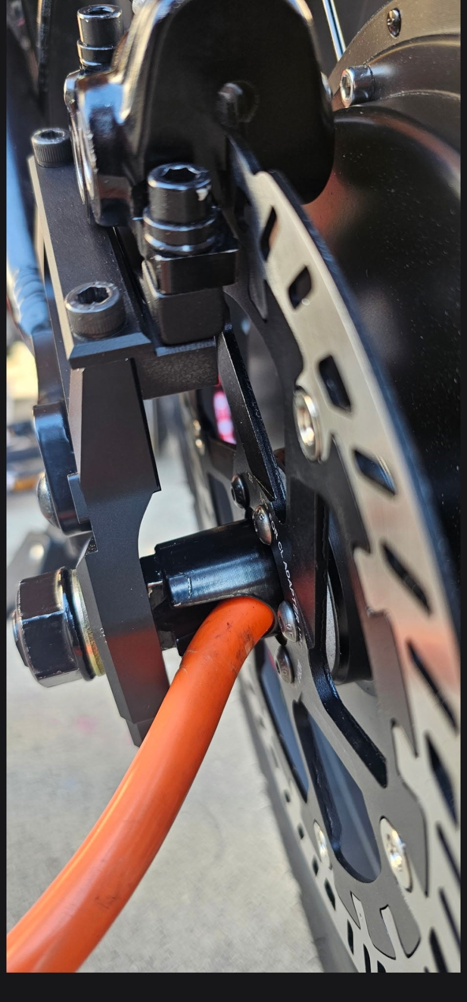 Soportes de motor - Modelos Super73 ZX / S / R - ANODIZADO NEGRO