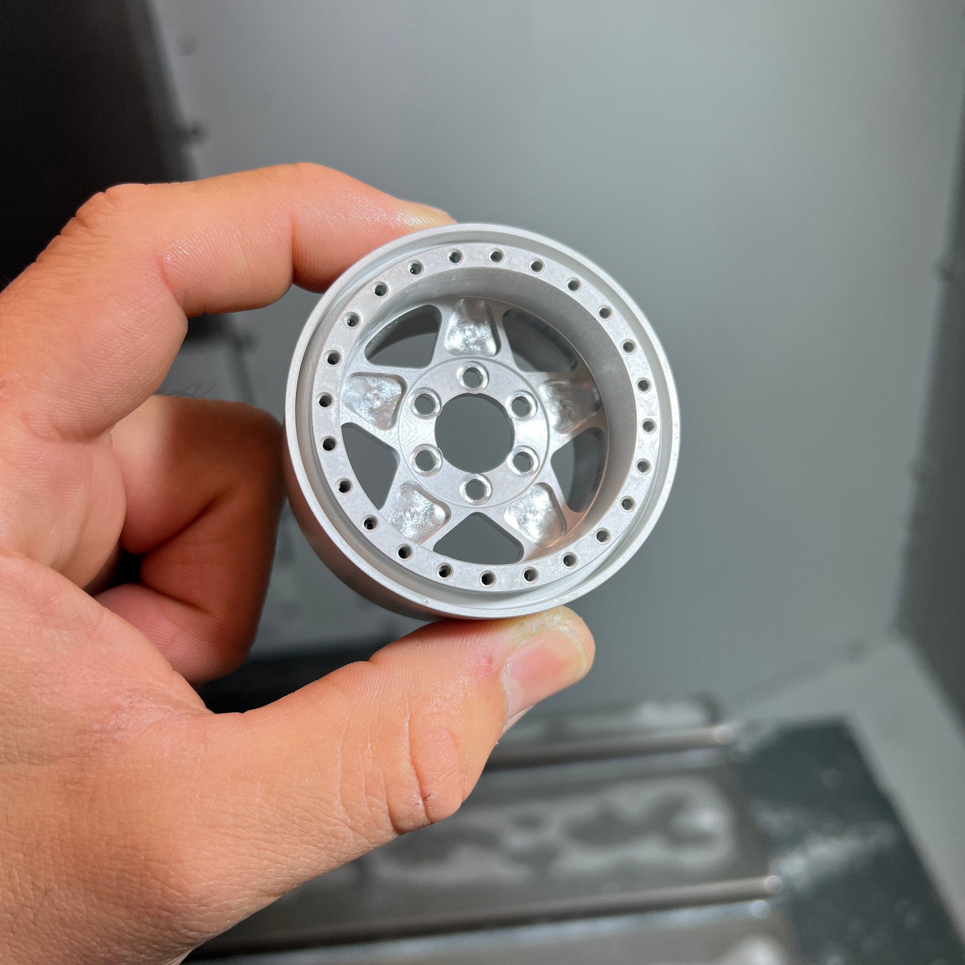 Aluminum 1:10 scale wheels